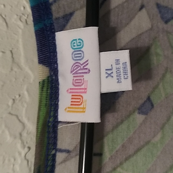 Lularoe Tank top - Picture 3 of 5